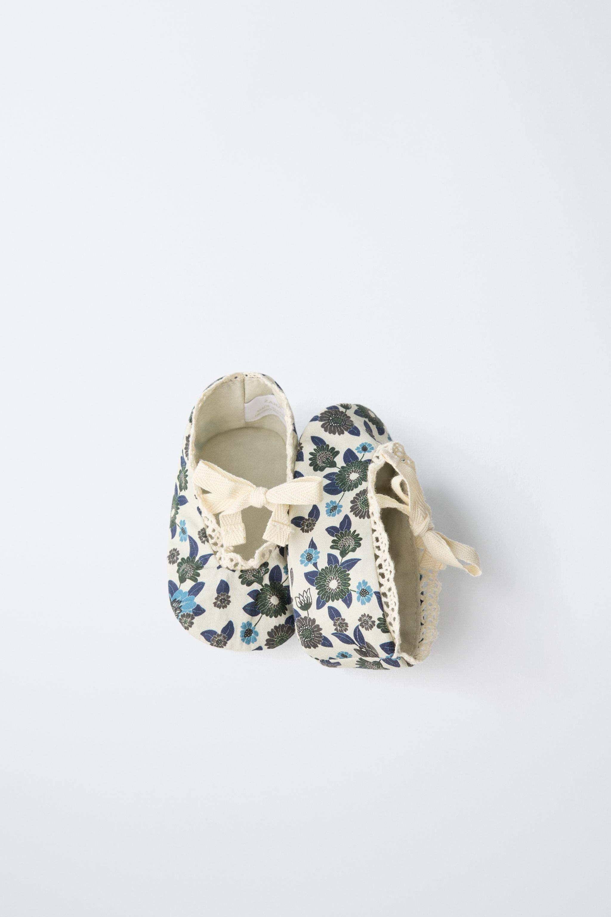 BALLET FLATS WITH BOW AND FLOWERS